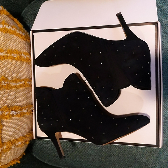 Gorgeous Black Embellished Suede Boots - Picture 5 of 5